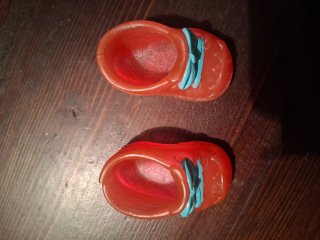 Zapatos rojos para muñeca Baby Alive