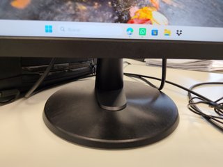 LOTE de Monitor Lenovo 24 y Periféricos Logitech
