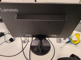 LOTE de Monitor Lenovo 24 y Periféricos Logitech