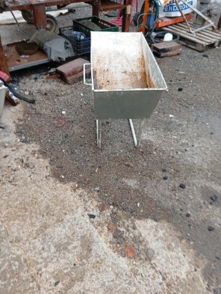 Tolva de carga metálica
