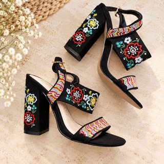 Sandalias bordadas tacón alto talla 35