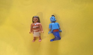 2 Figuras Playmobil Disney Kinder