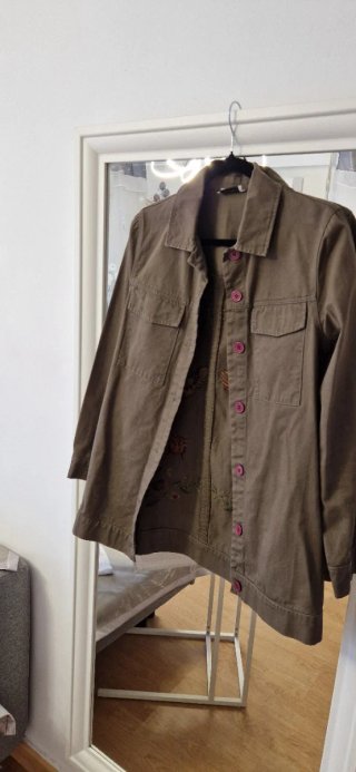 Sobrecamisa Caqui con Bordados