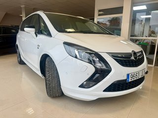 Opel Zafira Tourer 2016