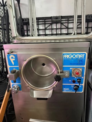 Mantecadora Frigomat PL para reparar