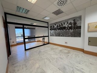 Oficina en alquiler en Isla de la Cartuja en Sevilla