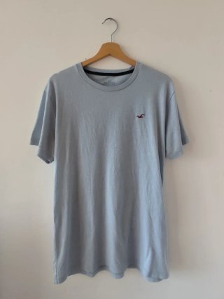 Camiseta Hollister Azul Celeste Talla M