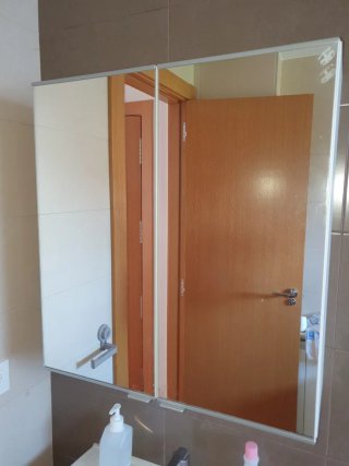 Armario baño con espejo y baldas