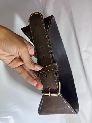 Cinturón artesanal de gimnasio de cuero