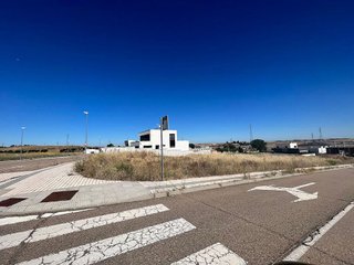 Terreno en venta en Villares de la Reina