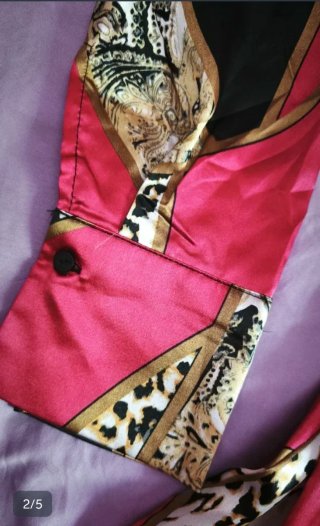 Vestido estampado multicolor con cinturón