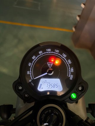 Triumph Bonneville Street Twin 2019