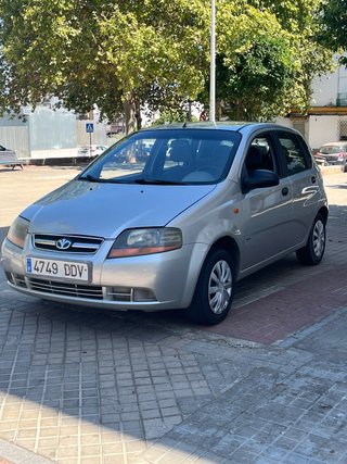 Daewoo Kalos 2004 vendo o cambio