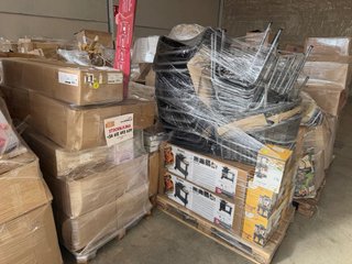 Lote de productos variados en palets