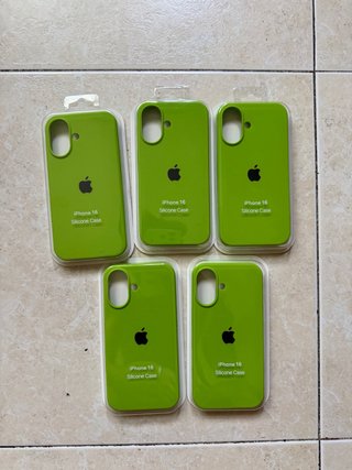 Funda de Silicona Apple verde iPhone 16/17