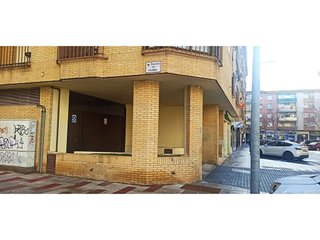 Garaje en alquiler en Santa Teresa-Vista Hermosa en Toledo