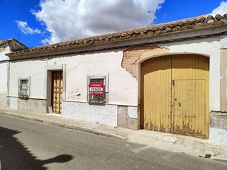 Chalet en venta en Zona Parque de las Infantas - Magdalena en Valdepeñas
