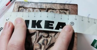 Caja de madera tallada a mano
