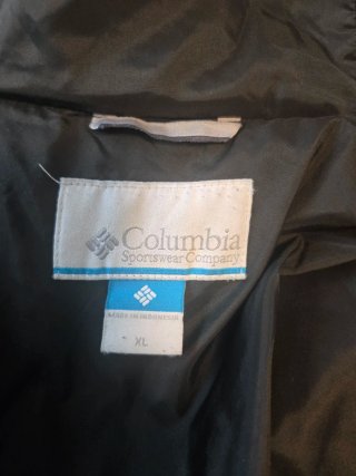 Plumas Columbia Negro