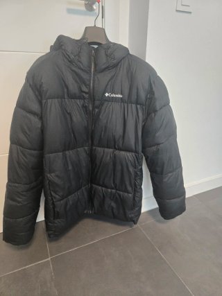 Plumas Columbia Negro