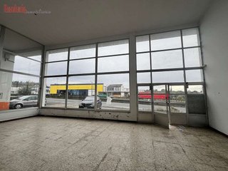 Nave industrial en venta en Outeiro de Rei