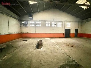 Nave industrial en venta en Outeiro de Rei