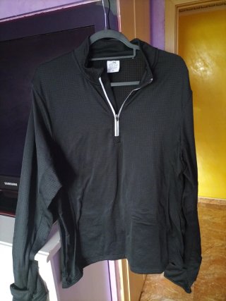 Jersey Negro con Cremallera