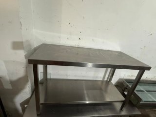 Mesa de acero inoxidable