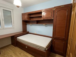Mueble de Habitación con Cama y Escritorio