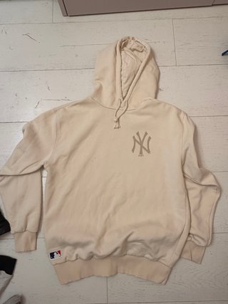 Sudadera New Era NY Beige