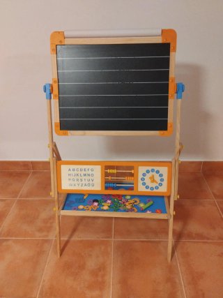 Pizarra Infantil de Madera con Accesorios