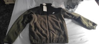 Chaqueta Nike verde oliva