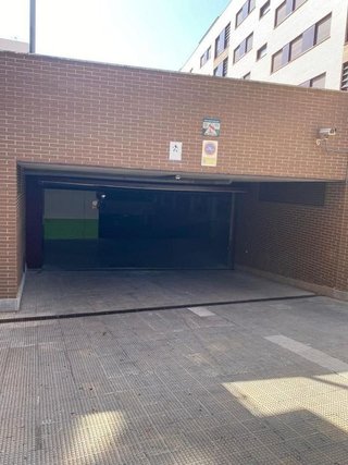 Garaje en alquiler en Ayuntamiento - Avenida Siglo XXI en Azuqueca de Henares