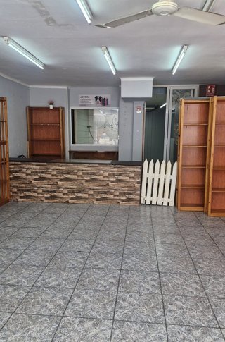 R-7940900 Venta Local Comercial en Sant Feliu