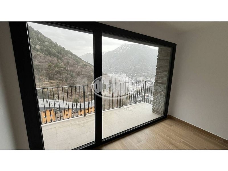 3-bedroom flat for sale in Escaldes-Engordany · 37 of 60