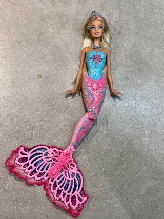 Muñeca Barbie Sirena Articulada