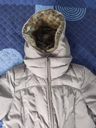 Abrigo de plumas Geox beige talla S