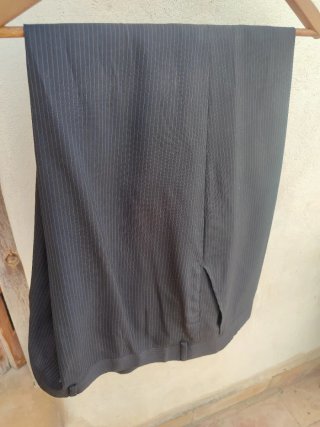 Chaqueta talla 60 Pantalón de Traje Gris talla 55
