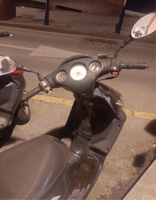 Moto Keeway Negra Scooter