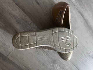 Zapatos Planos Pitillos Beige