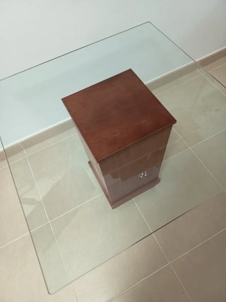 Mesa Auxiliar de Diseño Madera y Cristal
