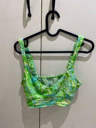 Top estampado verde y azul
