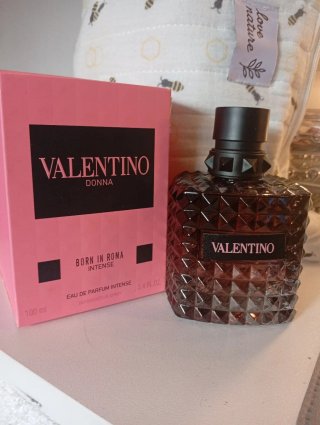 PERFUME de mujer. Valentino Donna Eau de Parfum In