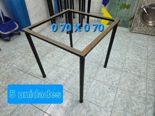 Estructura metálica mesa 70x70