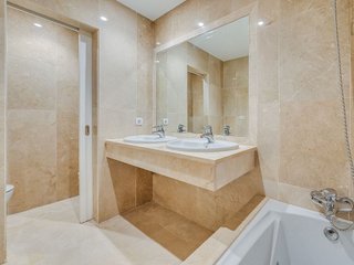 Piso en venta en Puerto Banús en Marbella