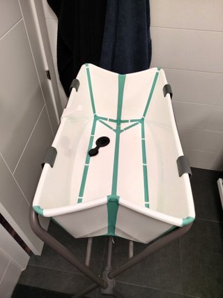 Bañera Stokke plegable con patas