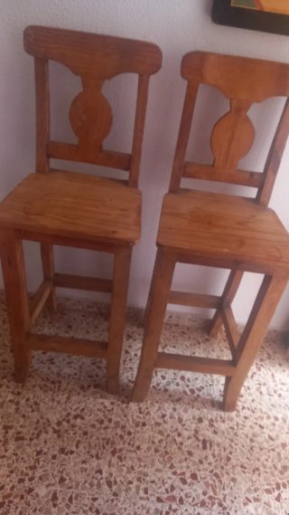 Taburetes de bar de madera mexicana