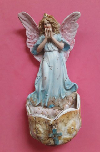 Aguabenditera Ángel Biscuit