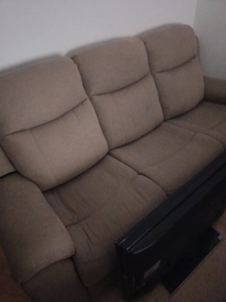 Sillón de tres plazas beige