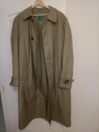 Gabardina larga de hombre